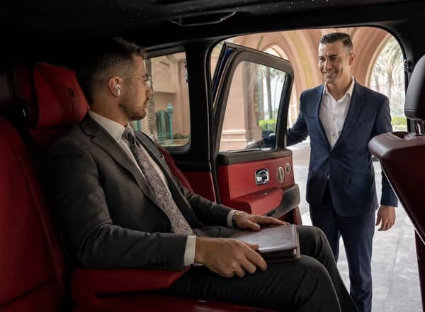 Tour ultra lujoso por la ciudad con chófer Tour ultra lujo por la ciudad con chófer