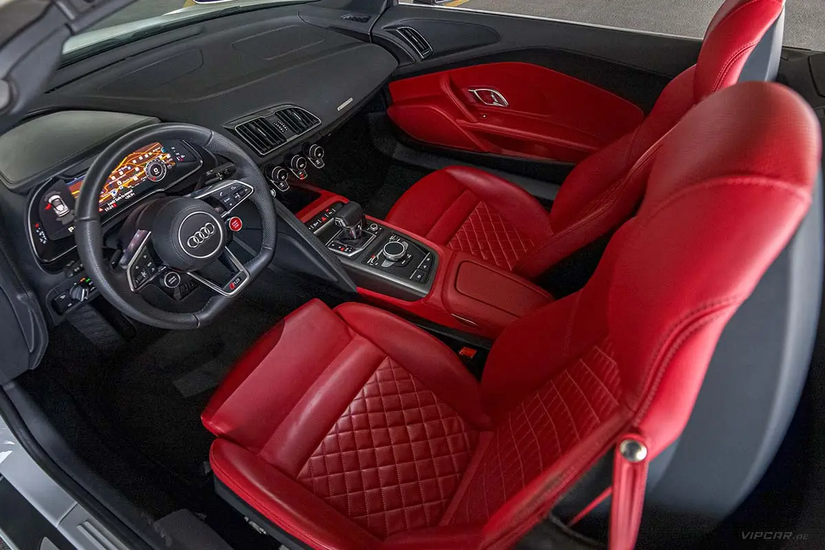 Audi-R8-V10-Spyder-White-Interior