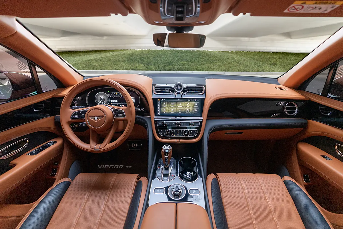 Bentley Bentayga Interior front seats
