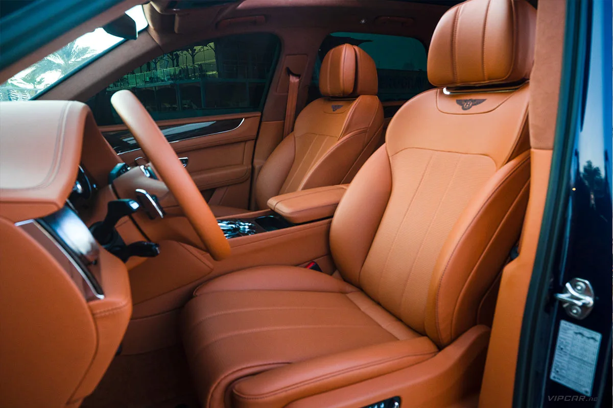 Bentley-Bentayga-Black-Interior