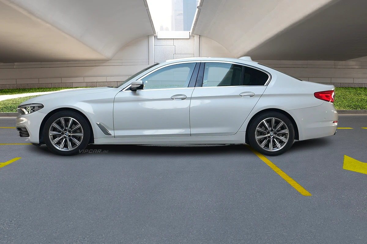 BMW 520I white side view