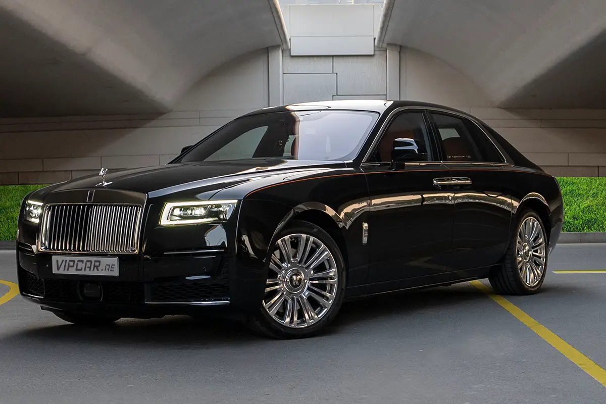 Black Rolls Royce Ghost