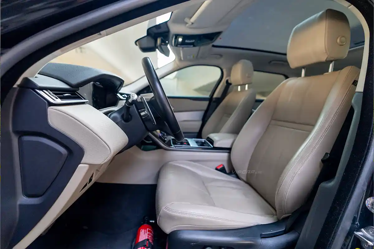 Range Rover Velar Interior Front Seats