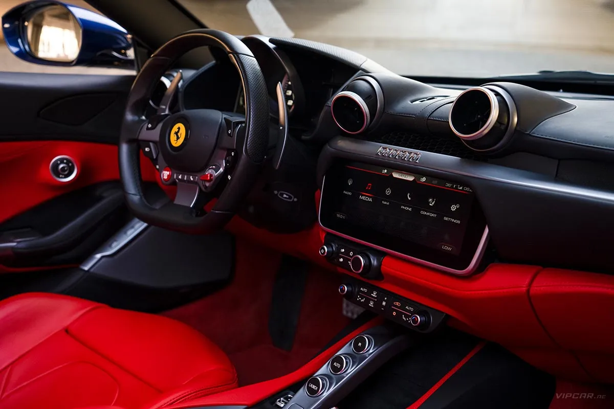 Ferrari-Portofino-Interior-3