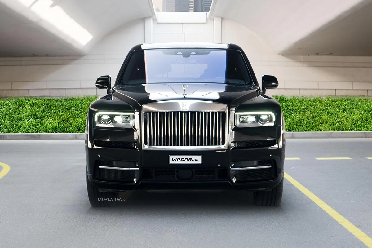 Rolls Royce Cullinan Black for rent