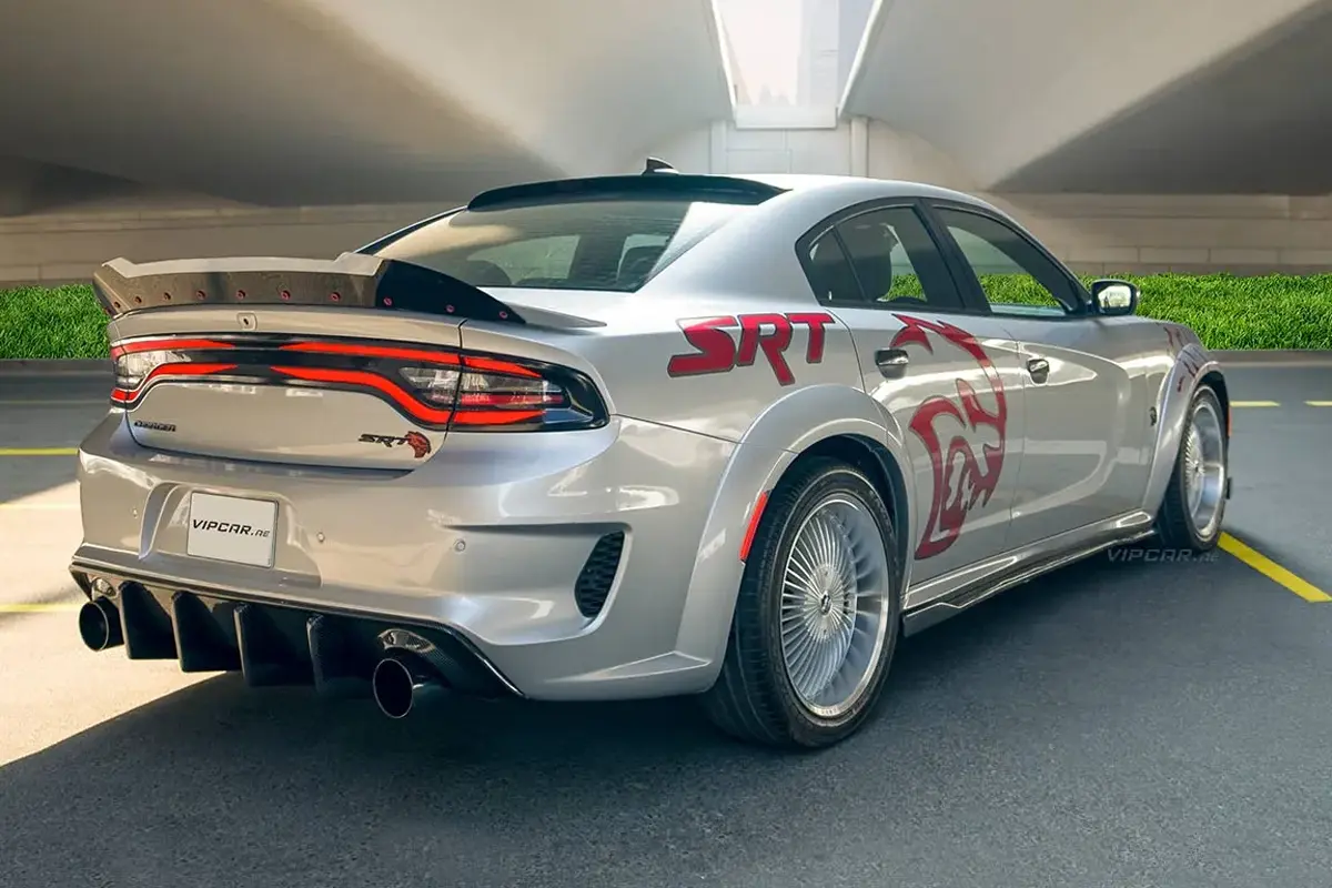 Dodge-Charger-Silver-Red-Back-Side