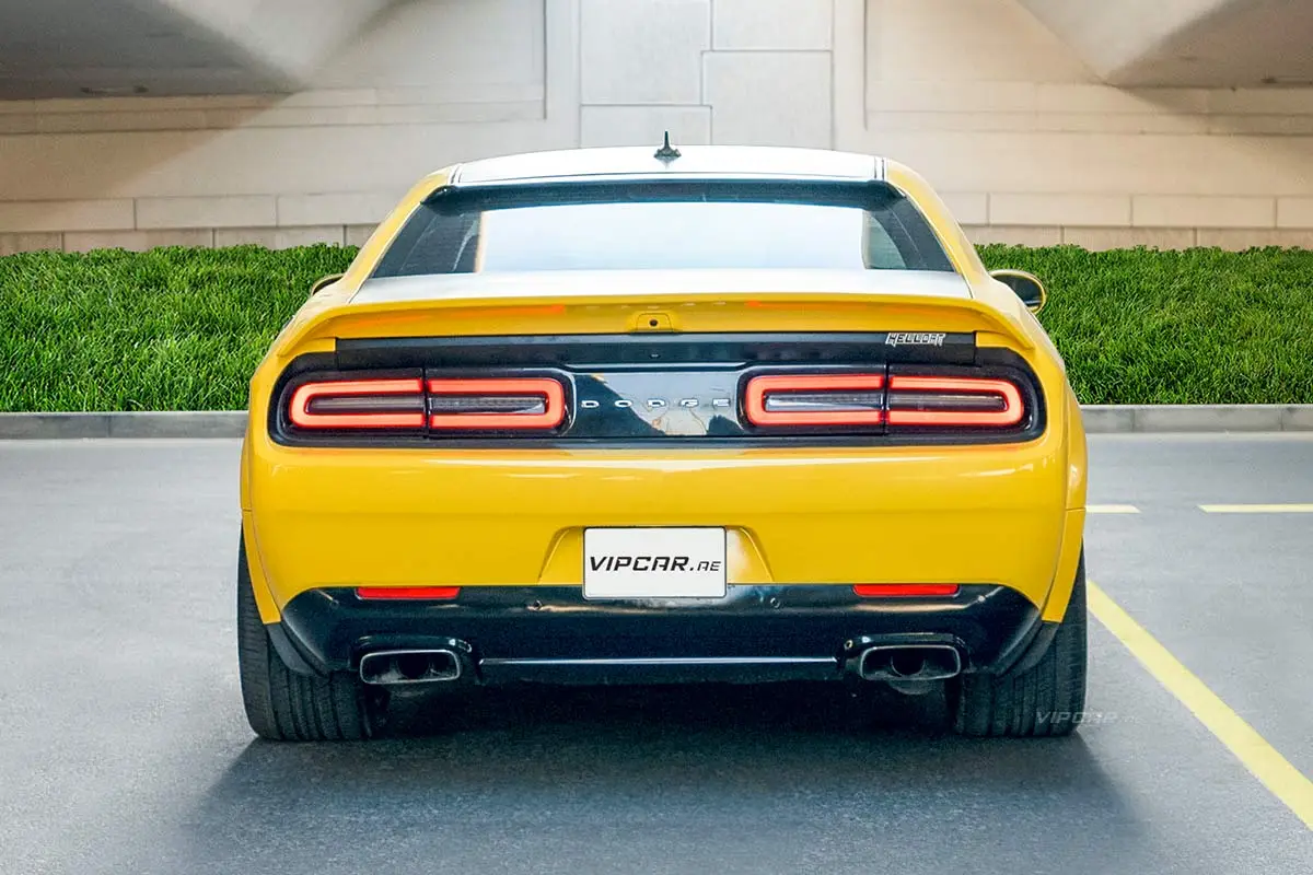 Dodge-Challenger-SRT-Yellow-Bac