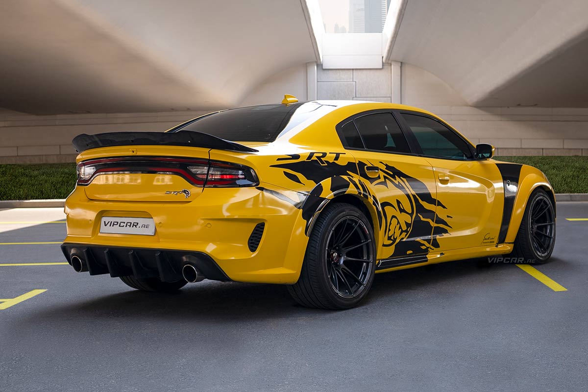 Dodge-Charger-SRT-Yellow-Back-Side