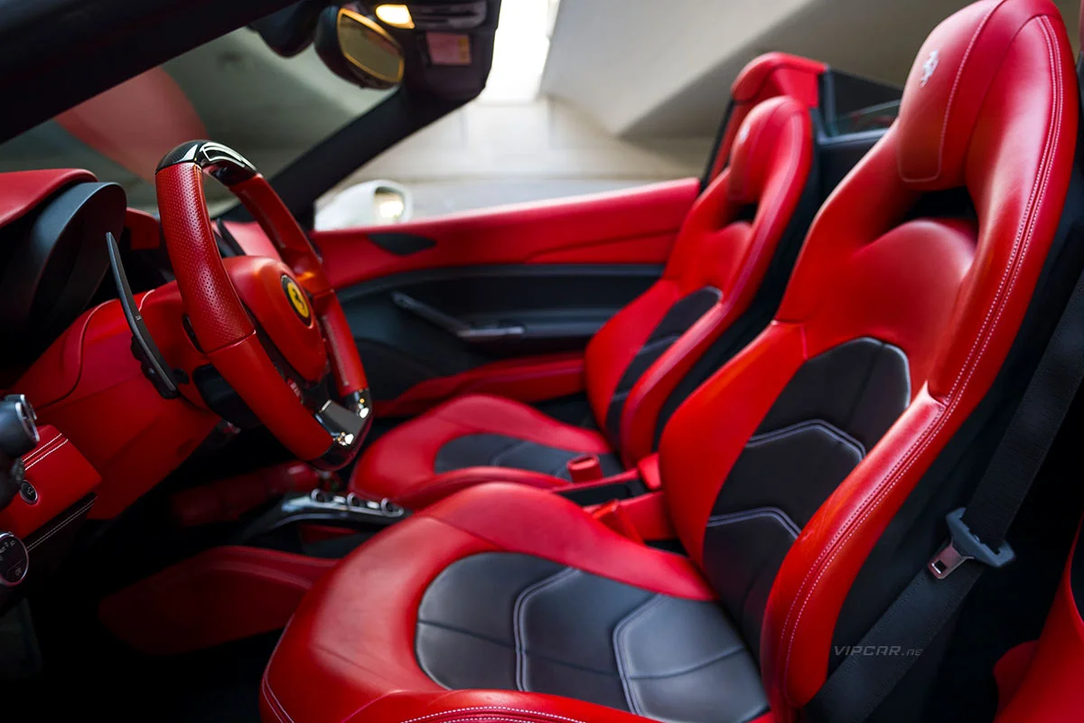 Ferrari-488-Spider-White-Interior