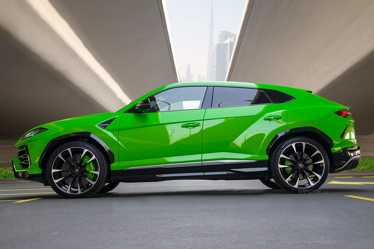 Lamborghini-Urus-Green-Side