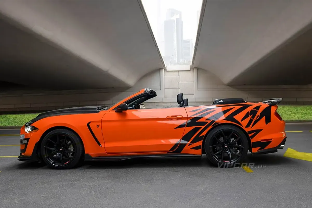 Ford-Mustang-Orange-Side
