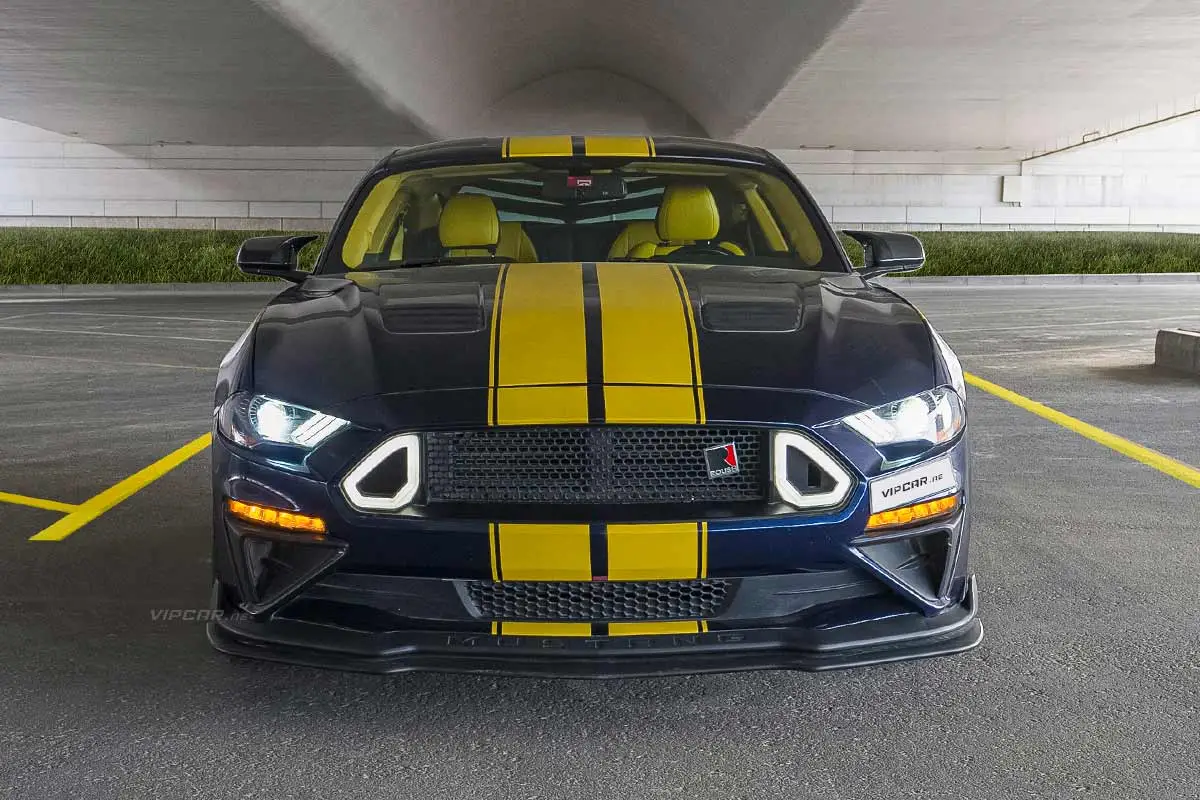 Ford-Mustang-Blue-Yellow-Front