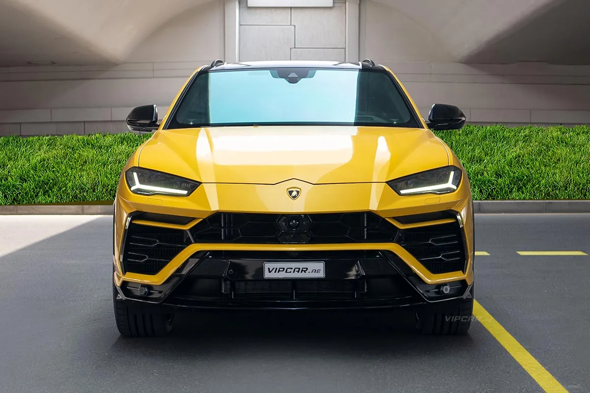 Lamborghini Urus Yellow Rental