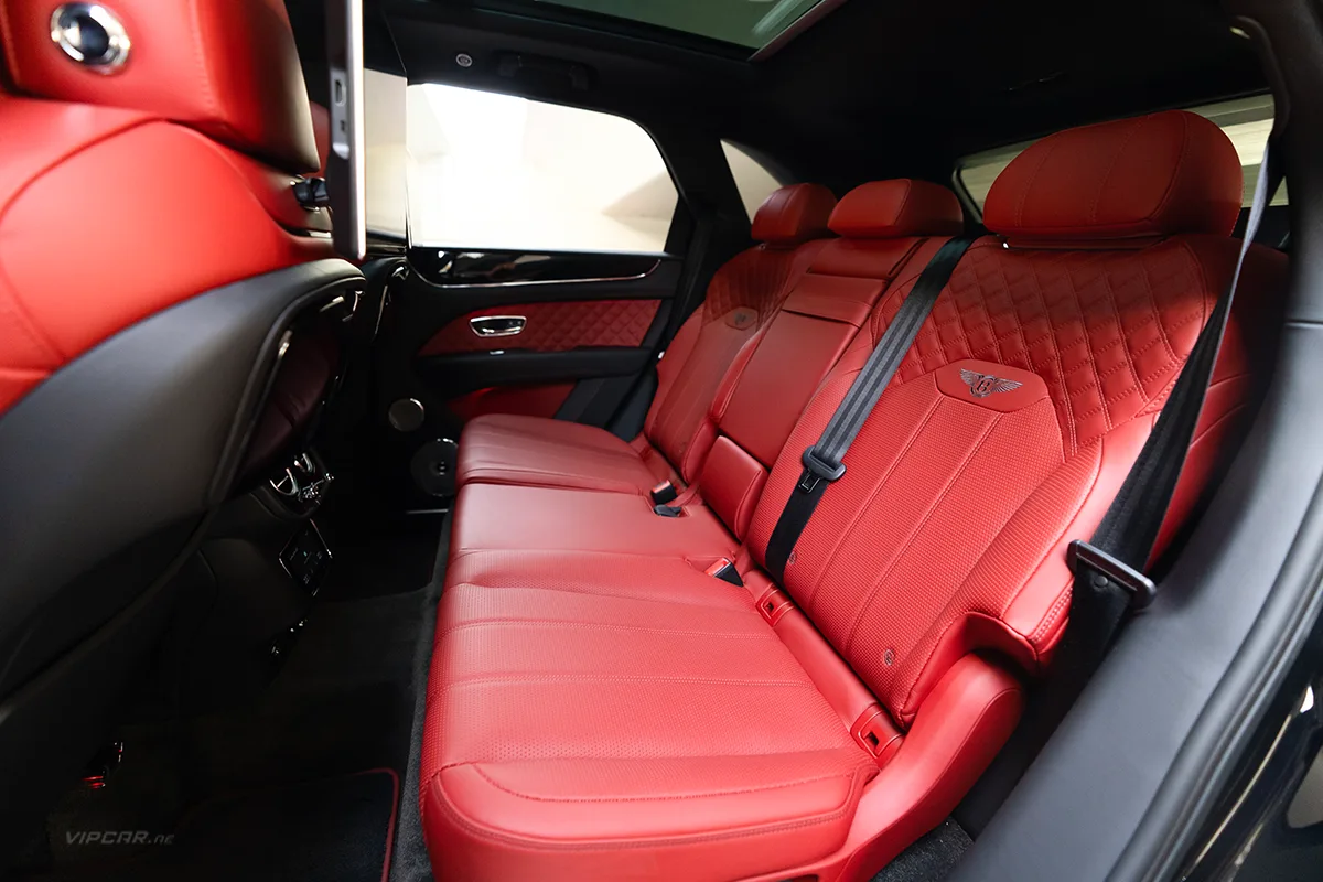 Bentley Bentayga V8 Interior Back Seats