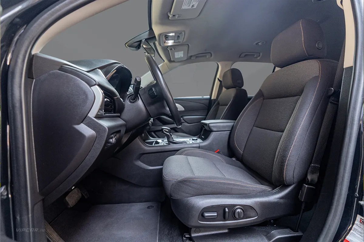 Chevrolet Traverse Interior Front Seats