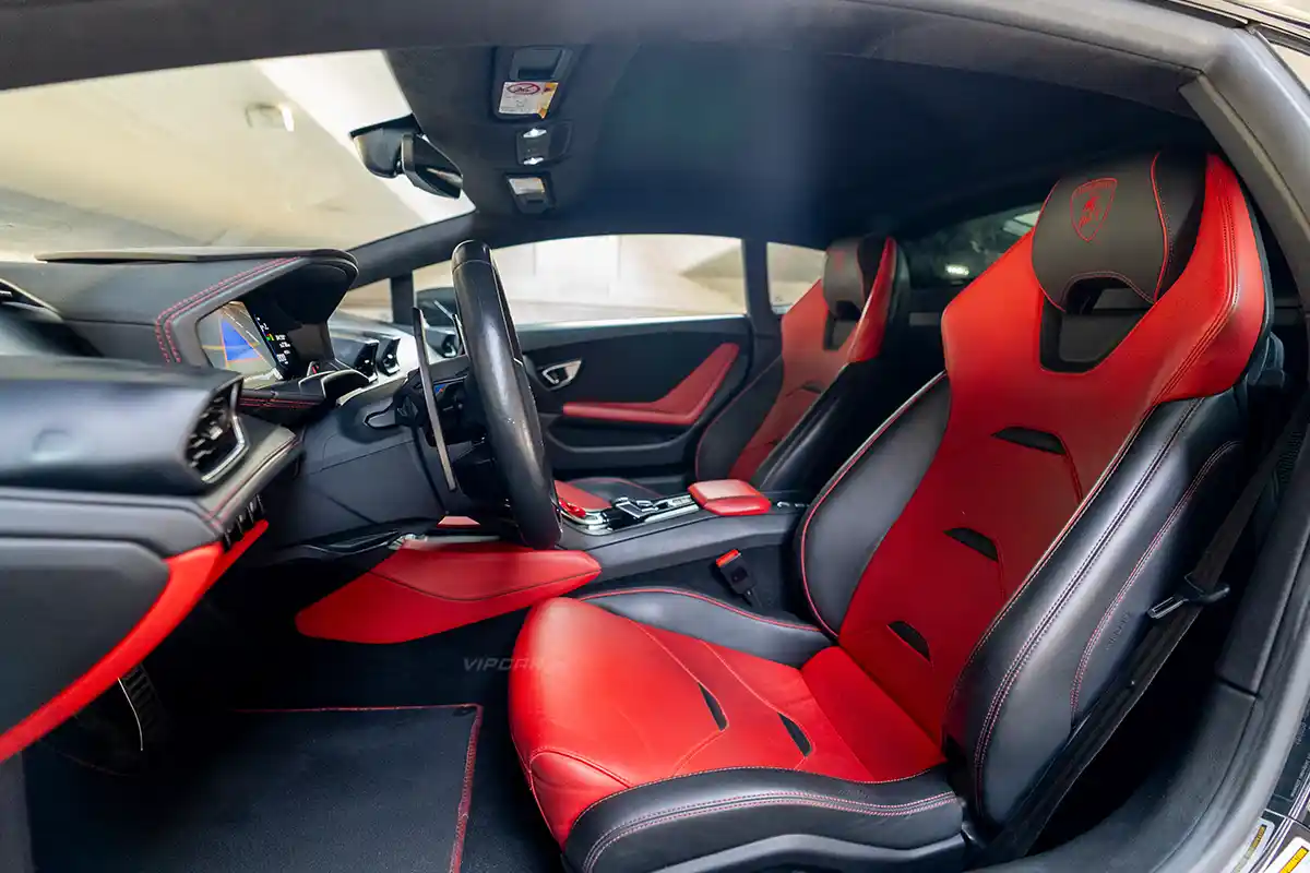 Lamborghini Huracan Evo Coupe Interior