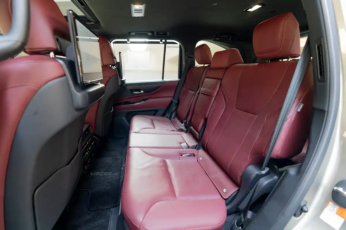 Lexus LX600 Interior Back Seats