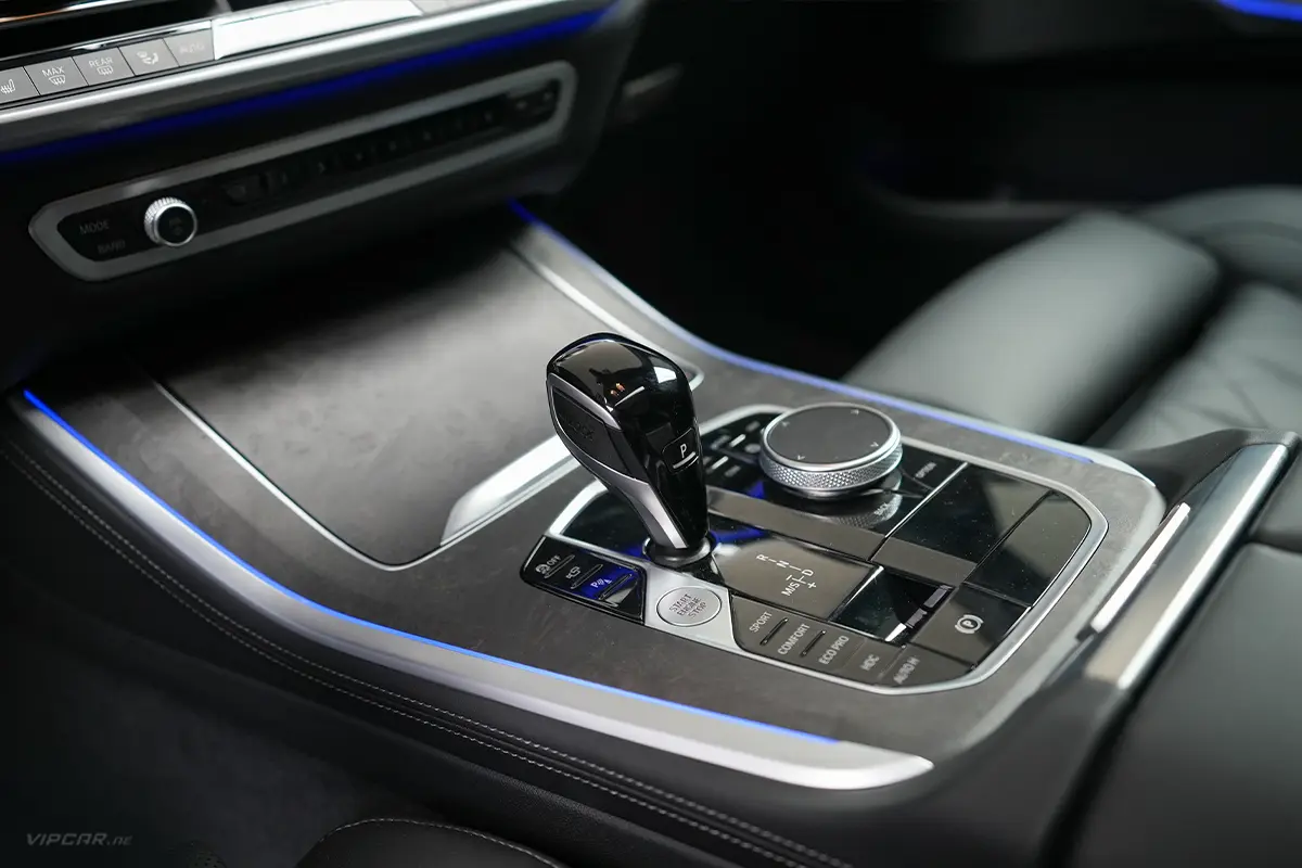BMW X5 Gear Panel