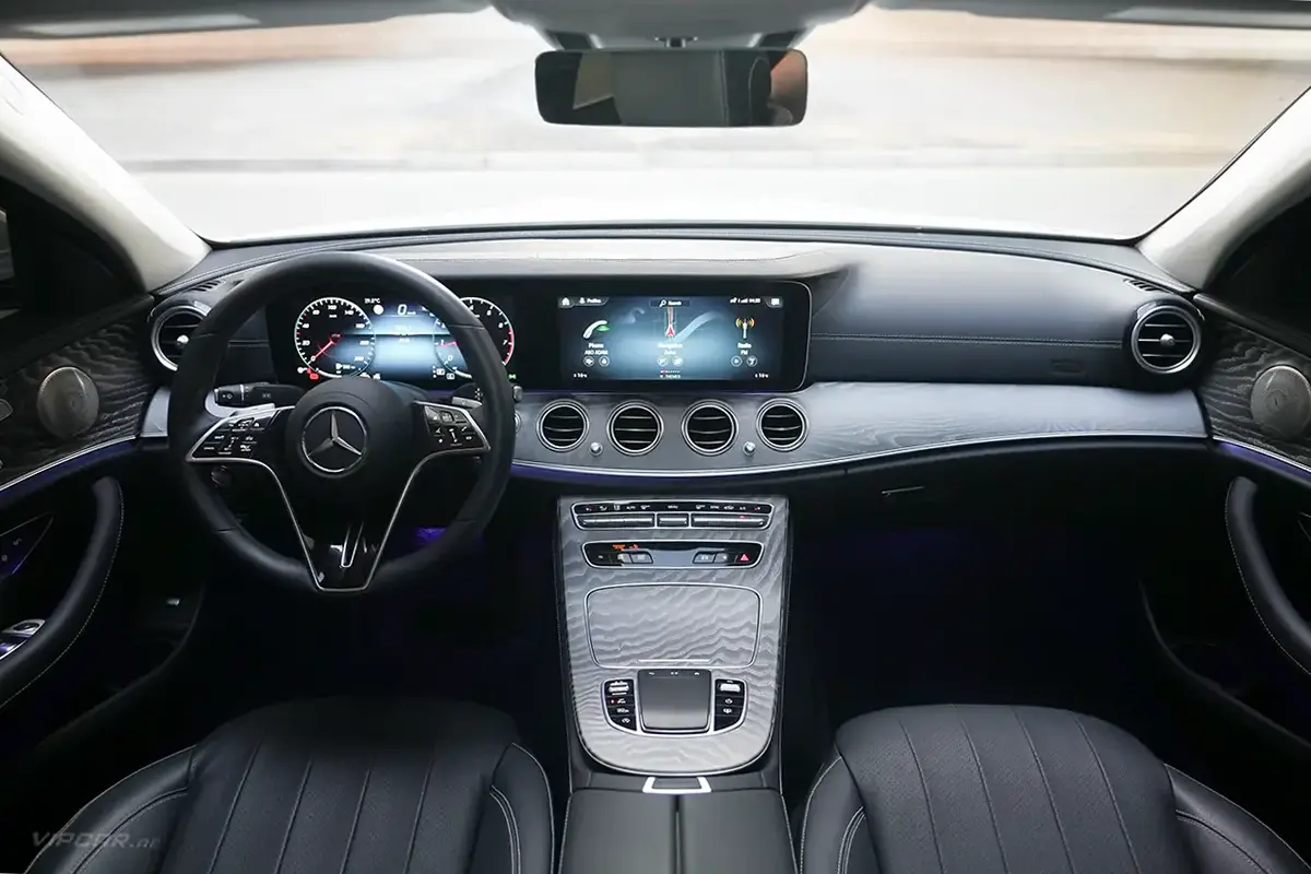 Mercedes E350 Interior
