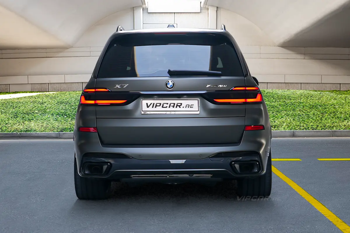 BMW X7 Exterior Back View