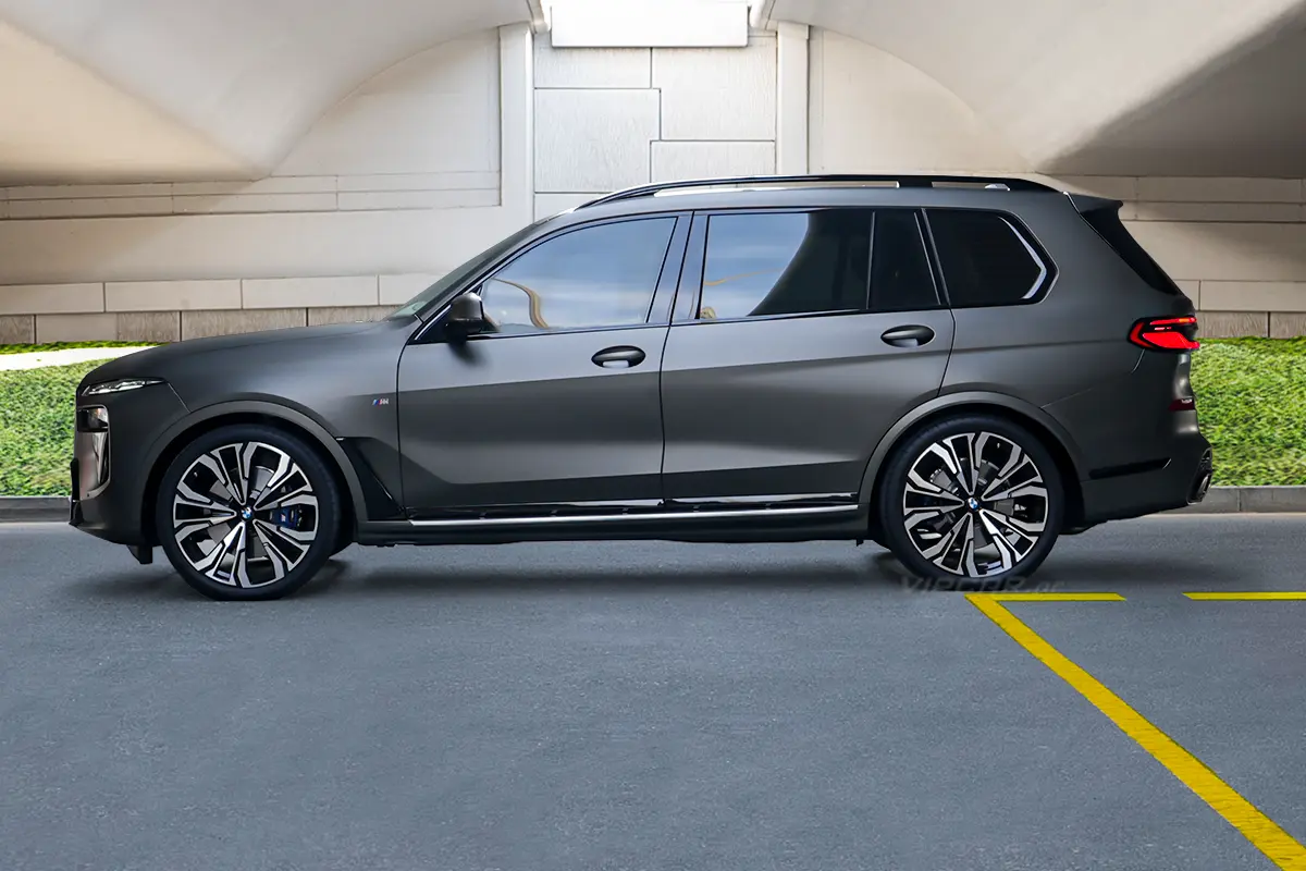 BMW X7 Exterior Side View