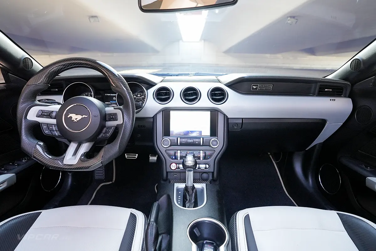 Ford Mustang GT500 Interior