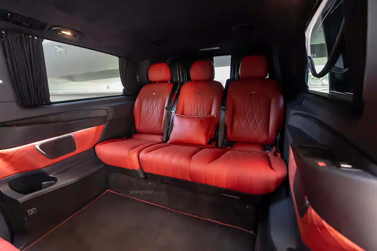 Mercedes-Benz V 250 Interior Back Seats